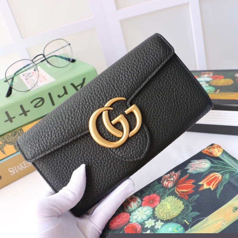 G*u*i wallets & purse